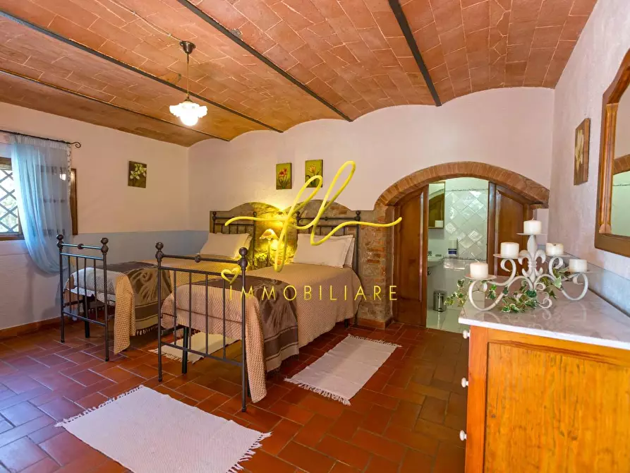Immagine 33 di Agriturismo in vendita  a Peccioli