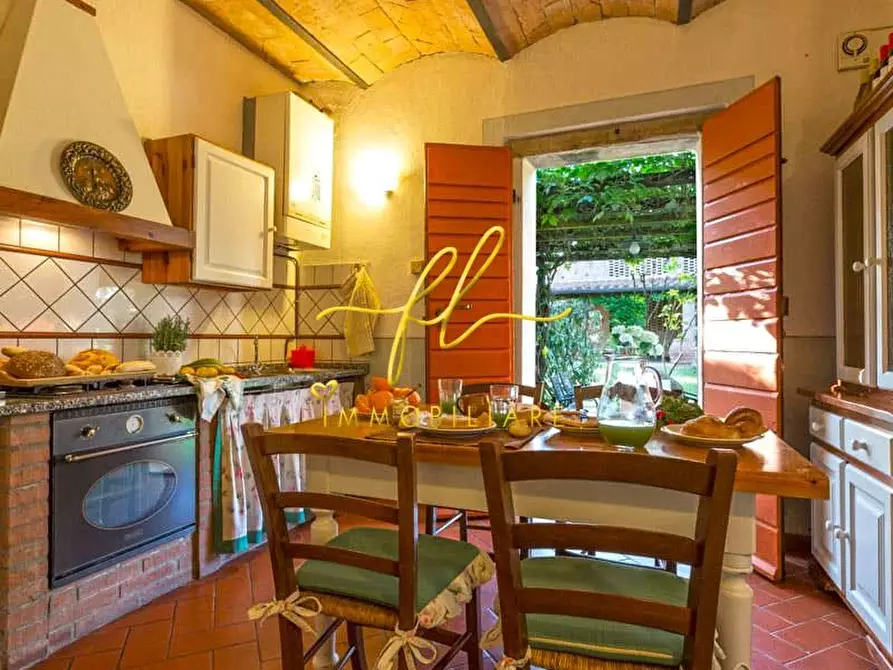 Immagine 42 di Agriturismo in vendita  a Peccioli
