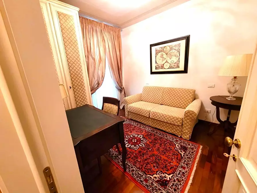 Immagine 11 di Appartamento in vendita  a Massa