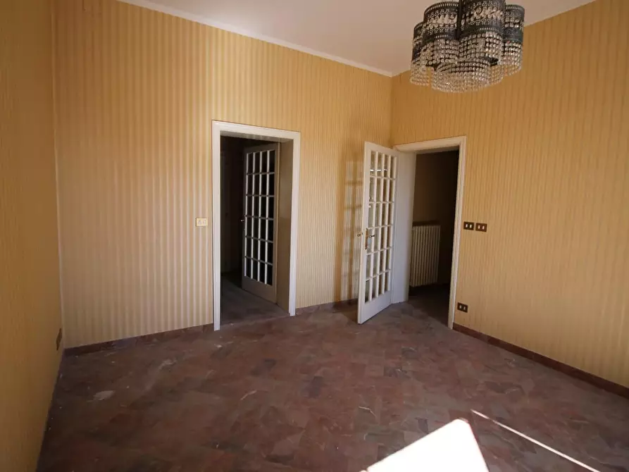 Immagine 5 di Appartamento in vendita  a Colle Di Val D'elsa