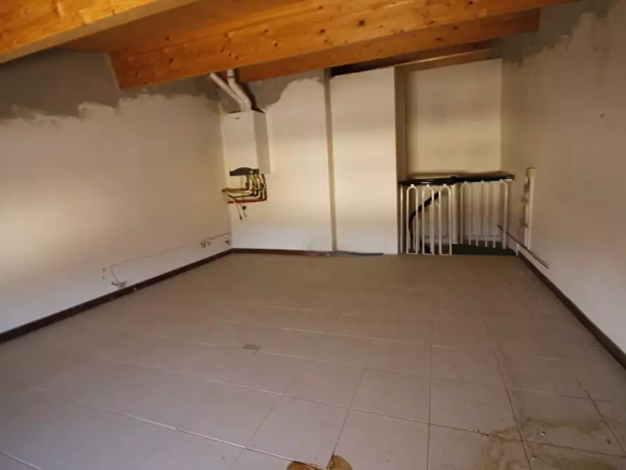 Immagine 13 di Appartamento in vendita  a Colle Di Val D'elsa