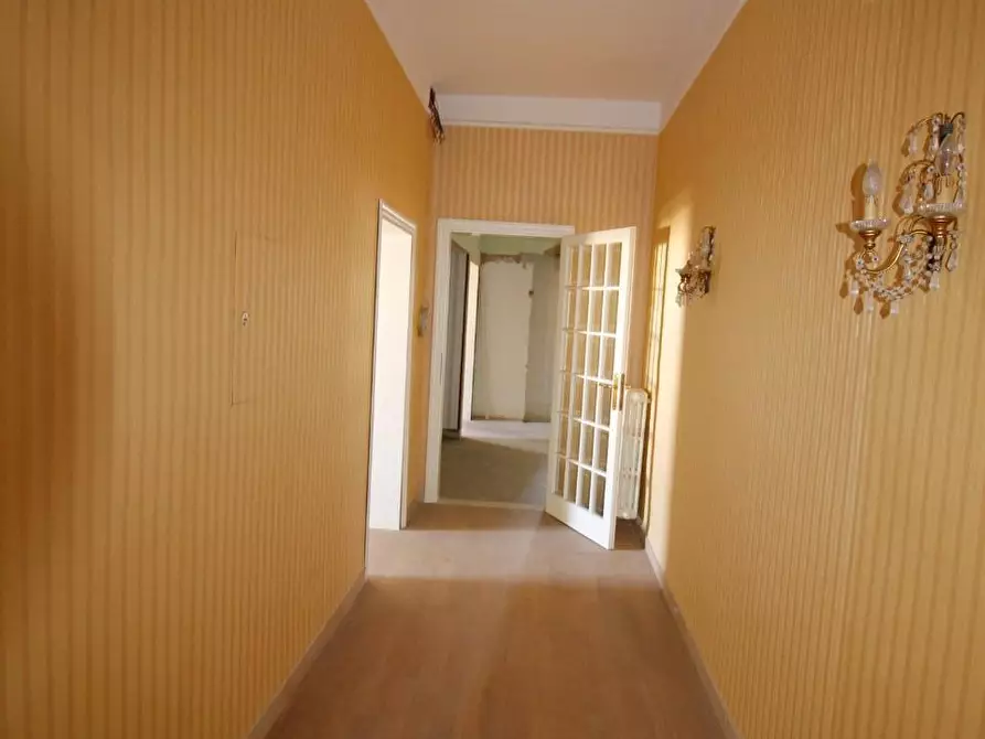 Immagine 22 di Appartamento in vendita  a Colle Di Val D'elsa