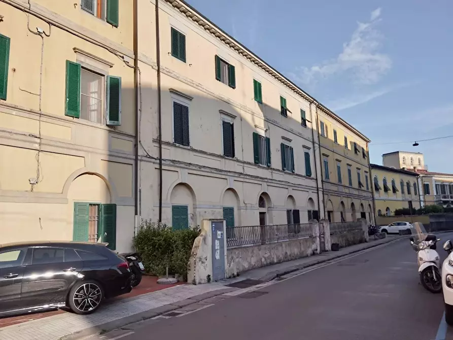 Immagine 46 di Terratetto in vendita  a Pisa