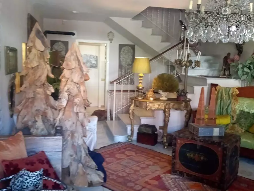 Immagine 4 di Villetta a schiera in vendita  a Carrara