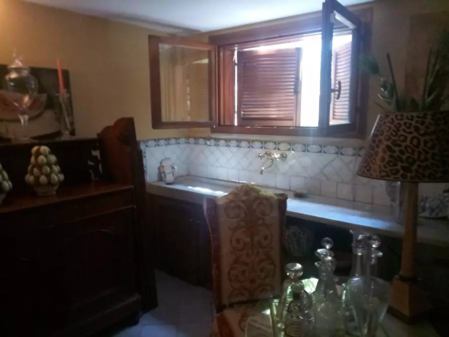 Immagine 23 di Villetta a schiera in vendita  a Carrara