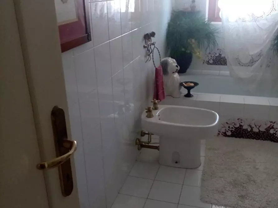 Immagine 11 di Villetta a schiera in vendita  a Carrara