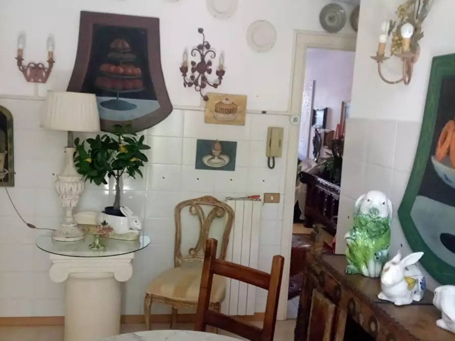 Immagine 2 di Villetta a schiera in vendita  a Carrara