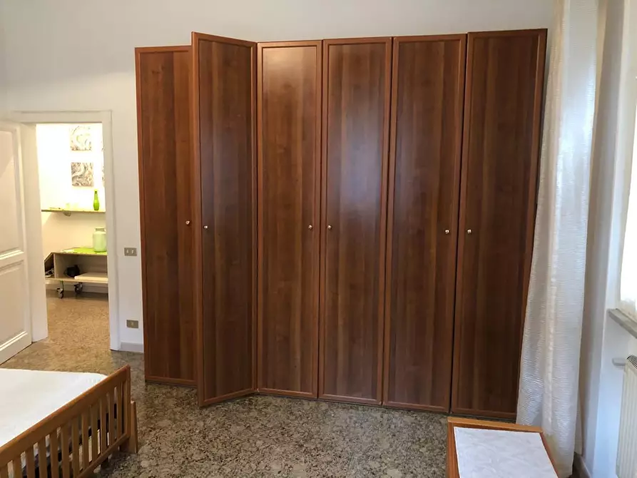 Immagine 7 di Porzione di casa in vendita  a Massa