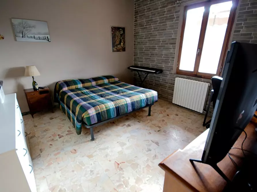 Immagine 15 di Casa bifamiliare in vendita  a Massa