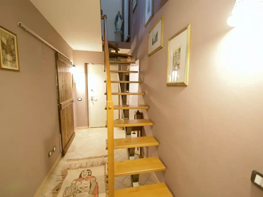 Immagine 13 di Casa bifamiliare in vendita  a Massa