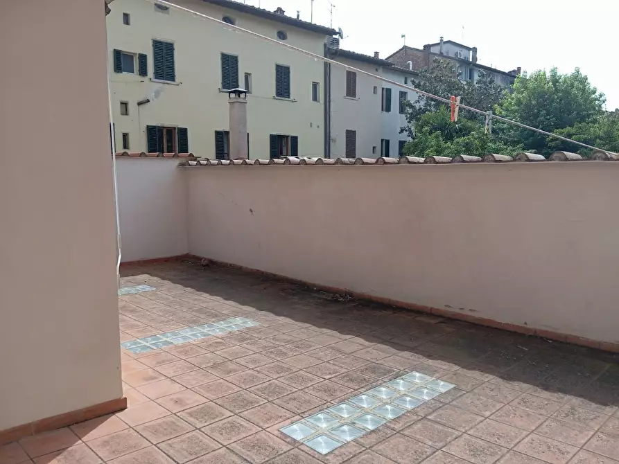 Immagine 2 di Appartamento in vendita  a Poggibonsi