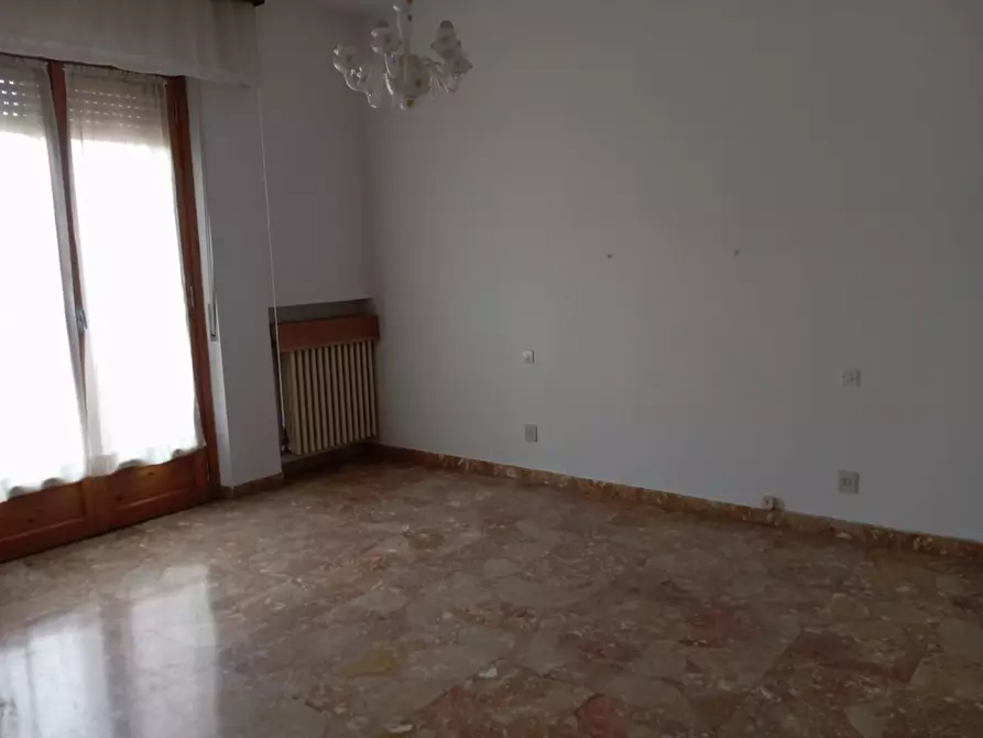 Immagine 23 di Appartamento in vendita  a Poggibonsi