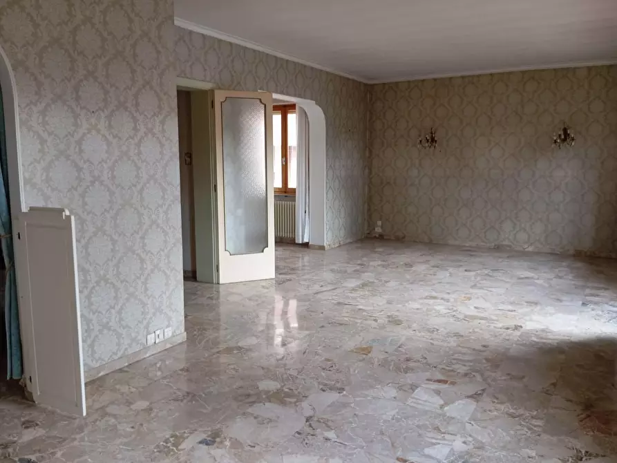 Immagine 25 di Appartamento in vendita  a Poggibonsi