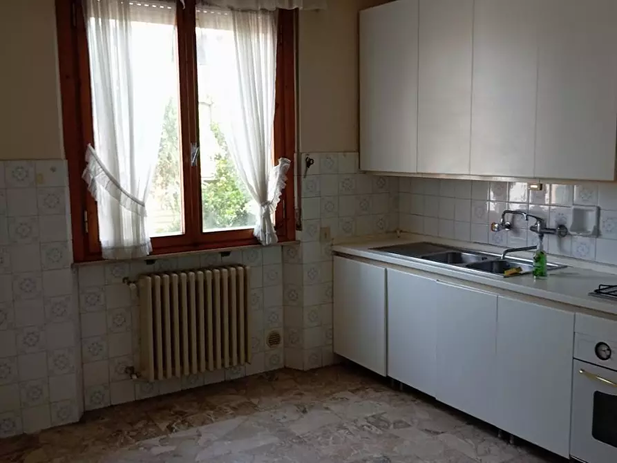 Immagine 8 di Appartamento in vendita  a Poggibonsi