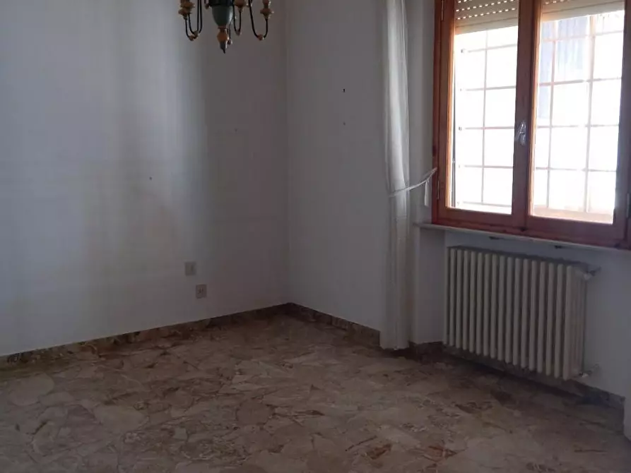 Immagine 14 di Appartamento in vendita  a Poggibonsi