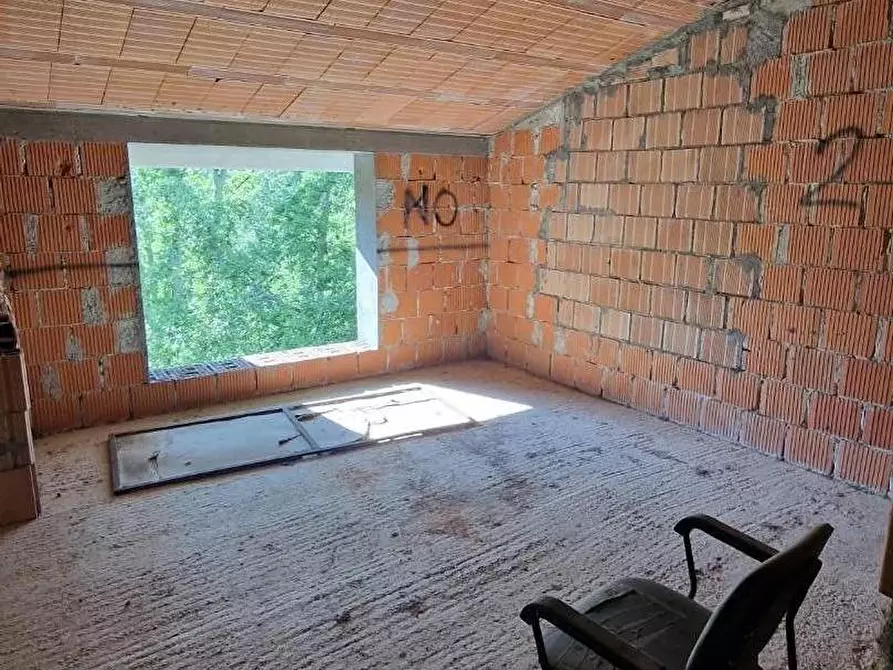 Immagine 21 di Villa in vendita  a Aulla