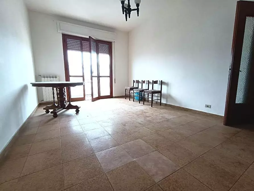 Immagine 9 di Appartamento in vendita  a Carrara