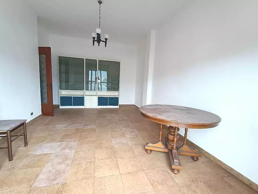 Immagine 16 di Appartamento in vendita  a Carrara