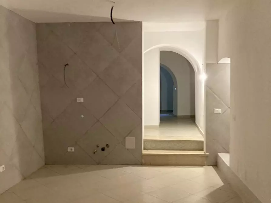 Immagine 3 di Ufficio in vendita  a Calci