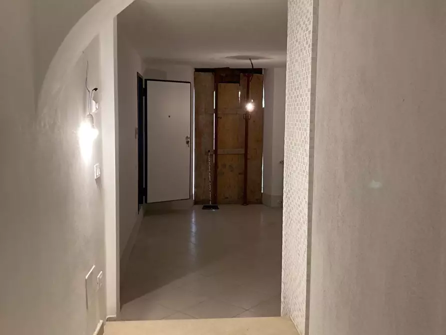 Immagine 4 di Ufficio in vendita  a Calci