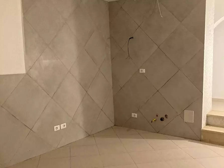 Immagine 5 di Ufficio in vendita  a Calci