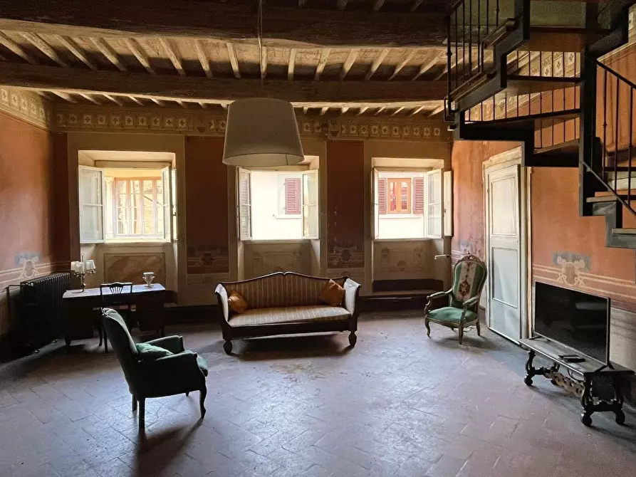 Immagine 3 di Palazzo in vendita  a San Miniato