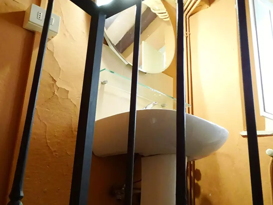 Immagine 34 di Palazzo in vendita  a San Miniato