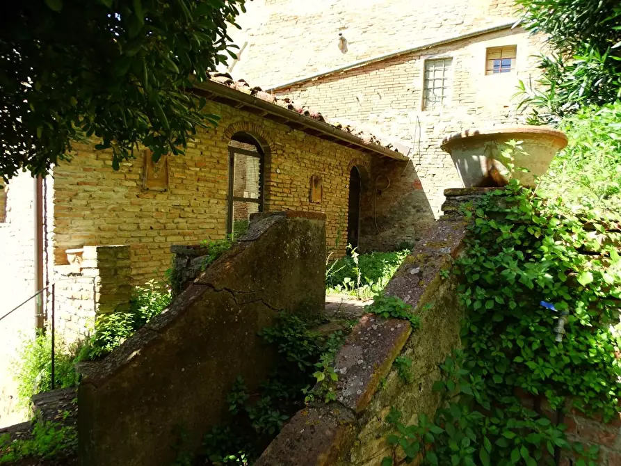 Immagine 11 di Palazzo in vendita  a San Miniato