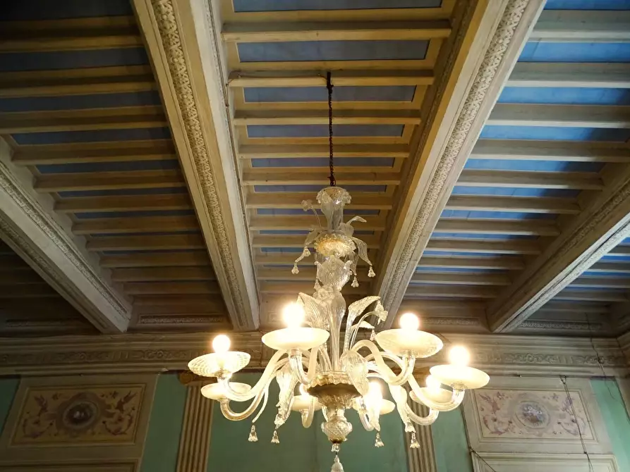 Immagine 27 di Palazzo in vendita  a San Miniato