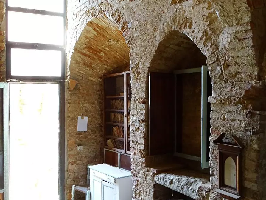 Immagine 17 di Palazzo in vendita  a San Miniato