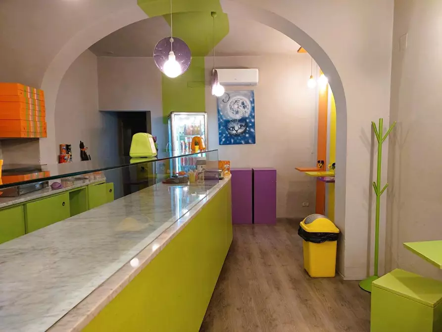 Immagine 4 di Attività commerciale in vendita  a Pontedera