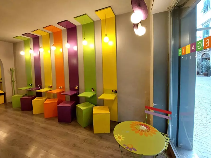 Immagine 7 di Attività commerciale in vendita  a Pontedera