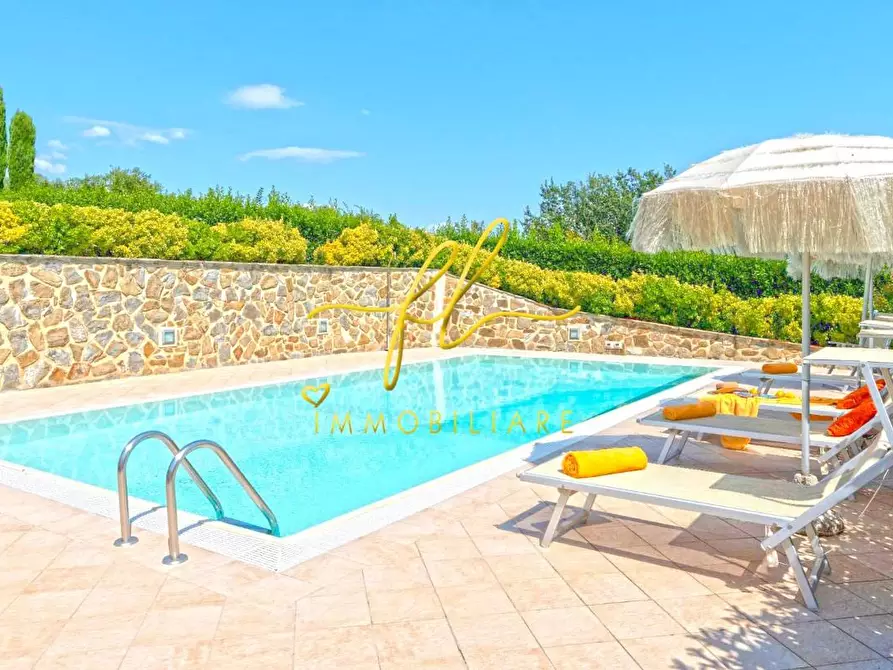 Immagine 20 di Villa in vendita  a Volterra