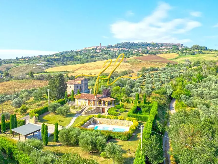 Immagine 23 di Villa in vendita  a Volterra