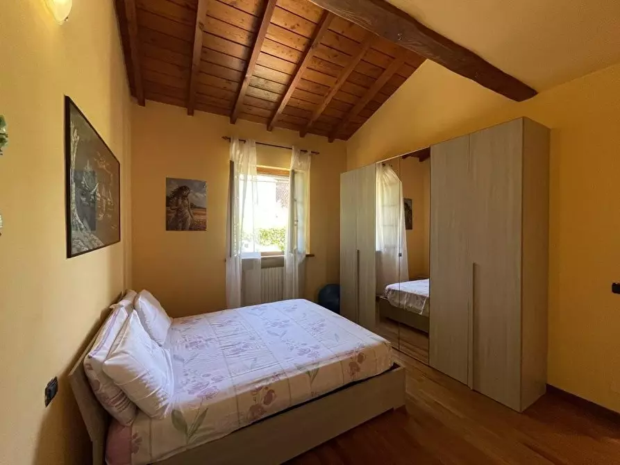 Immagine 18 di Villa in vendita  a Lucca