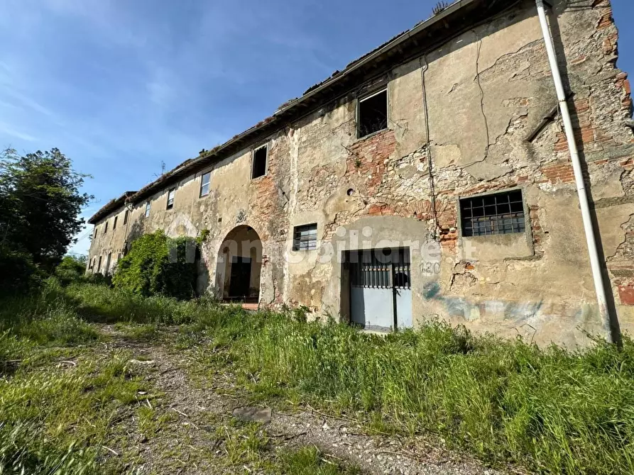 Immagine 1 di Rustico / casale in vendita  a Prato