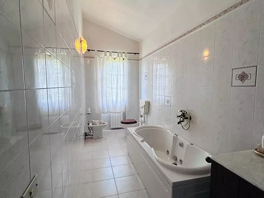 Immagine 26 di Casa semindipendente in vendita  a Aulla