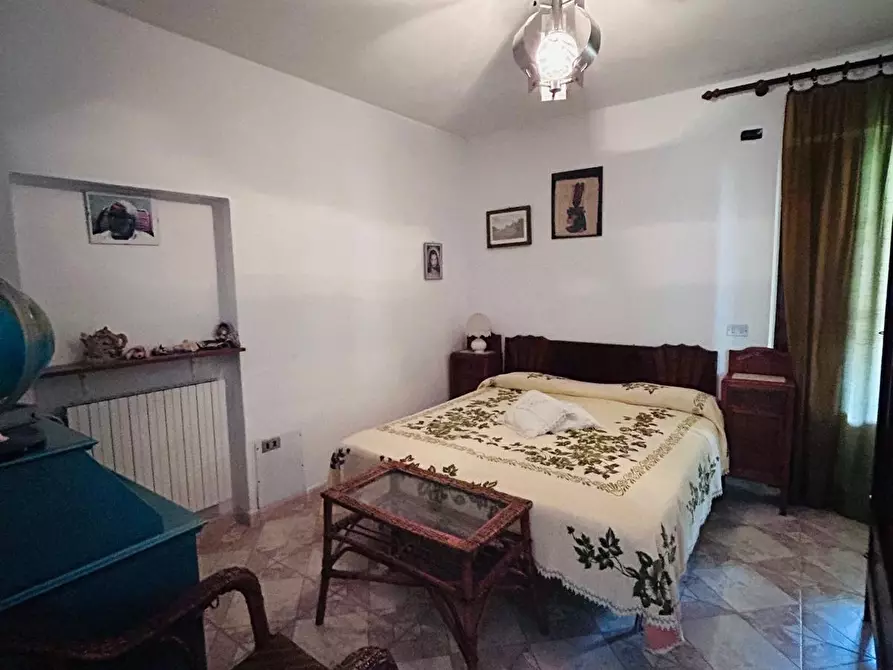 Immagine 29 di Casa semindipendente in vendita  a Aulla