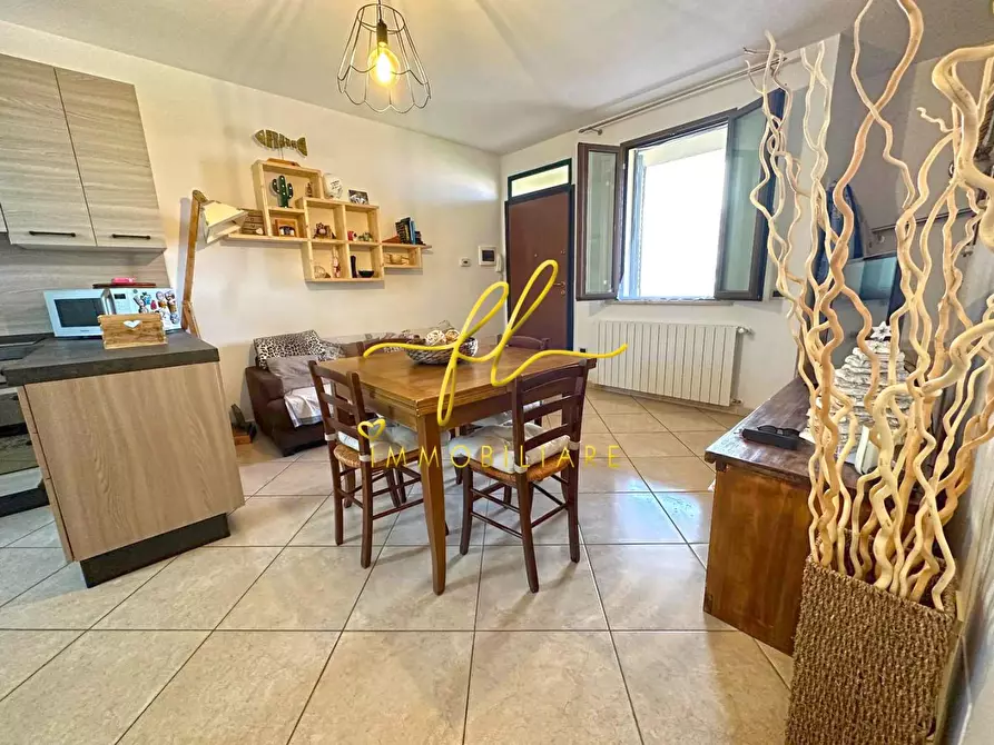 Immagine 2 di Appartamento in vendita  a Rosignano Marittimo