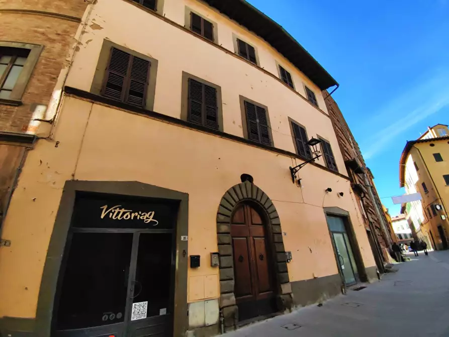 Immagine 1 di Palazzo in vendita  a San Miniato
