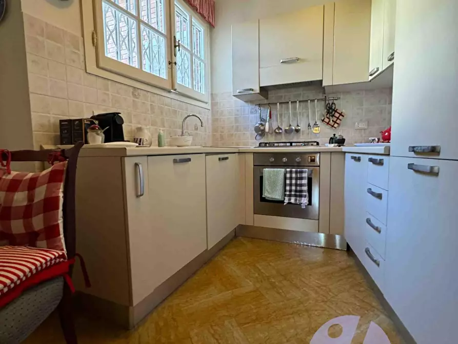 Immagine 14 di Villa in vendita  a Pietrasanta