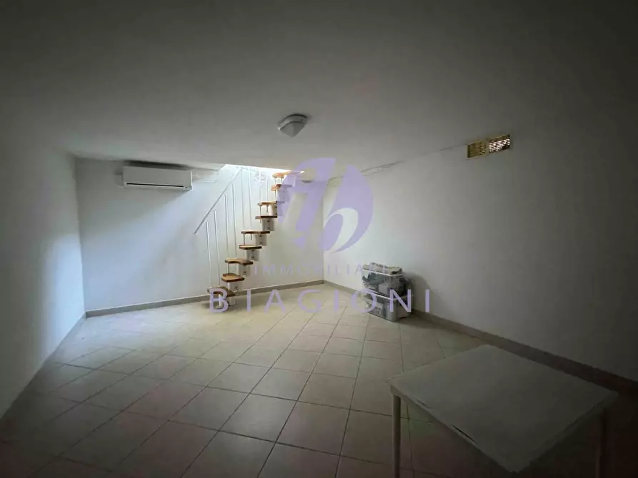 Immagine 38 di Villa in vendita  a Pietrasanta