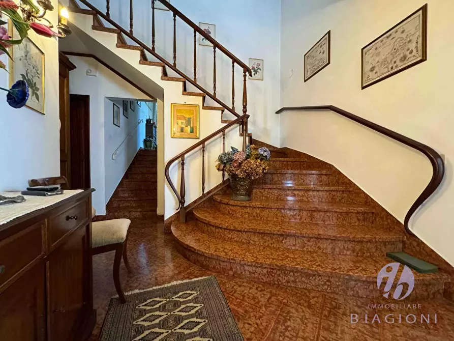 Immagine 15 di Villa in vendita  a Pietrasanta