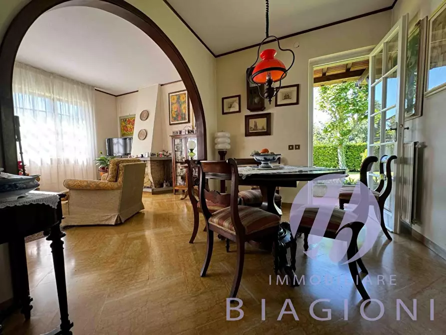 Immagine 10 di Villa in vendita  a Pietrasanta