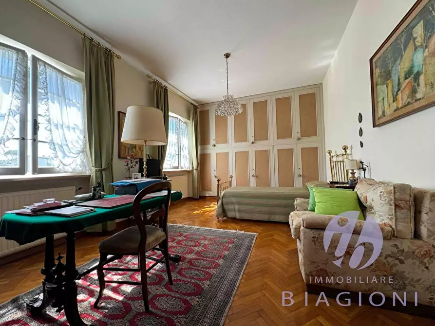 Immagine 31 di Villa in vendita  a Pietrasanta