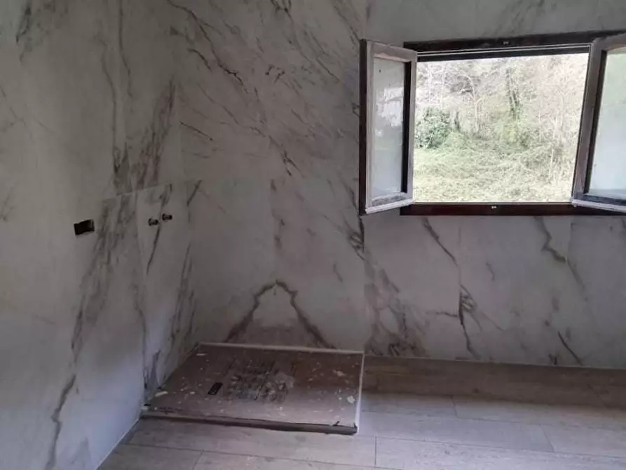 Immagine 12 di Terratetto in vendita  a Massa