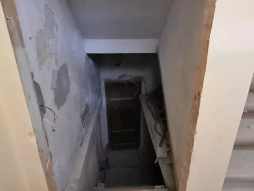 Immagine 23 di Terratetto in vendita  a Massa