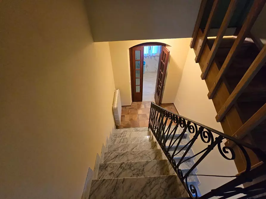 Immagine 19 di Terratetto in vendita  a Massa