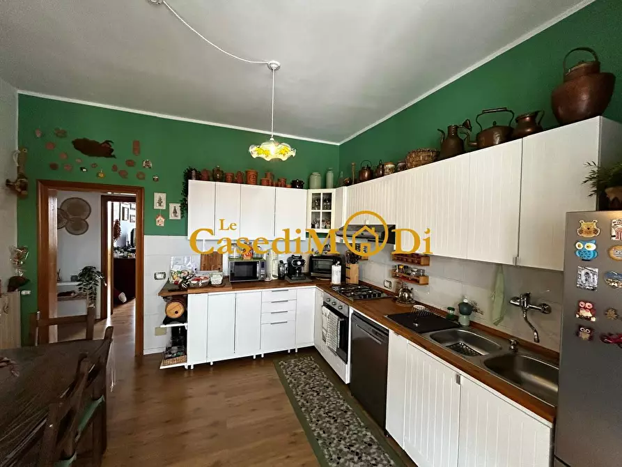 Immagine 2 di Appartamento in vendita  a Livorno