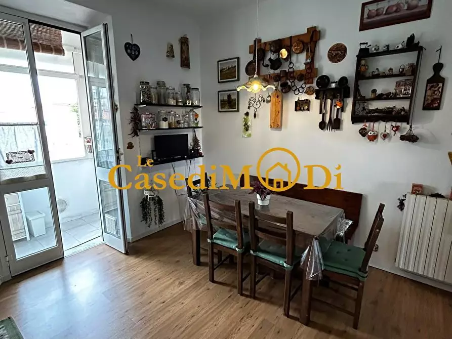 Immagine 8 di Appartamento in vendita  a Livorno